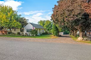 344 N Joseph Ave, East Wenatchee, WA 98802 - Photo 3