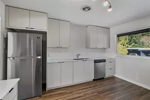 5615 Beverly Ln, Everett, WA 98203 - Photo 13
