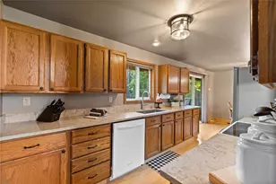 10103 27th Dr SE, Everett, WA 98208 - Photo 7