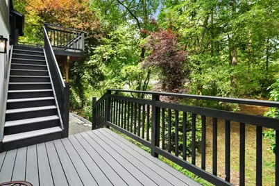 5755 Blakely Avenue NE, Bainbridge Island, WA 98110 - Photo 31