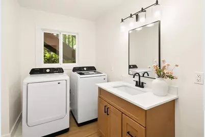 5755 Blakely Avenue NE, Bainbridge Island, WA 98110 - Photo 29