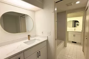 3921 108th Ave NE, Bellevue, WA 98004 - Photo 11