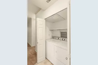25235 SE Klahanie Boulevard #M202, Sammamish, WA 98029 - Photo 15