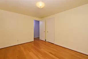 4528 NE 54th St, Seattle, WA 98105 - Photo 17