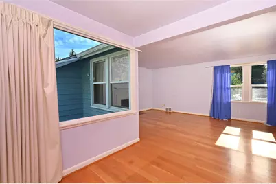4528 NE 54th Street, Seattle, WA 98105 - Photo 11