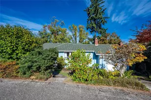 4528 NE 54th St, Seattle, WA 98105 - Photo 3