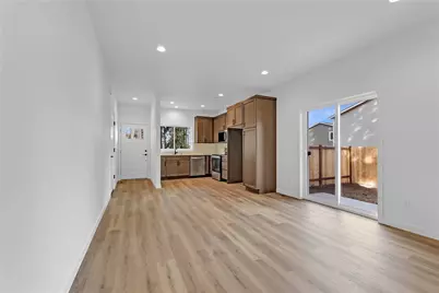 7020 Wetmore Avenue #A, Everett, WA 98203 - Photo 3