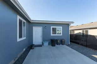737 W Heritage Loop, Sequim, WA 98382 - Photo 9