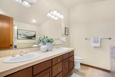 3043 59th Avenue SW #B, Seattle, WA 98116 - Photo 13