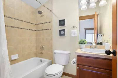 3043 59th Avenue SW #B, Seattle, WA 98116 - Photo 17