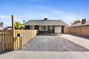 1218 SW D St, Ephrata, WA 98823 - Photo 3