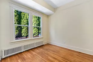 256 NE 50th St, Seattle, WA 98105 - Photo 25