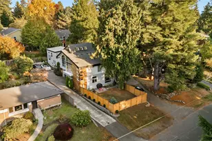 11036 NE Alton Ave, Seattle, WA 98125 - Photo 33