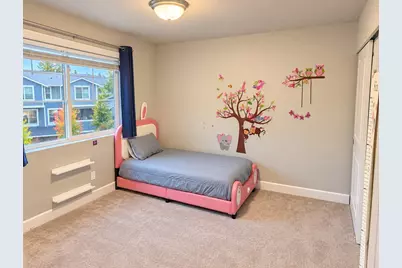 4740 244th Ct SE, Sammamish, WA 98029 - Photo 13