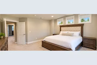 4740 244th Ct SE, Sammamish, WA 98029 - Photo 7