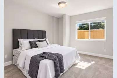 4740 244th Ct SE, Sammamish, WA 98029 - Photo 11