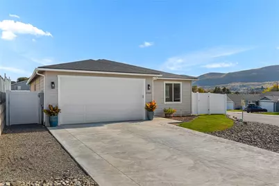 2243 SE Marlette Road, East Wenatchee, WA 98802 - Photo 1