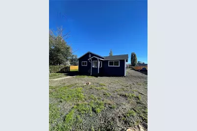 217 Bradford Street, Raymond, WA 98577 - Photo 1