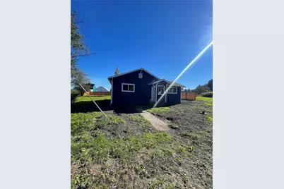 217 Bradford Street, Raymond, WA 98577 - Photo 11