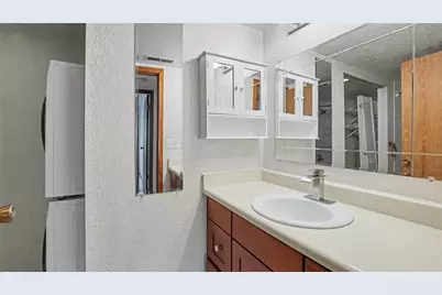 10021 SE 235th Place #B303, Kent, WA 98031 - Photo 15