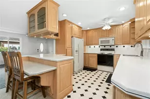 12502 SE 73rd Pl, Newcastle, WA 98056 - Photo 11