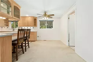 12502 SE 73rd Pl, Newcastle, WA 98056 - Photo 9
