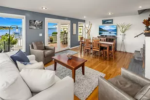 10500 Riviera Pl NE, Seattle, WA 98125 - Photo 11