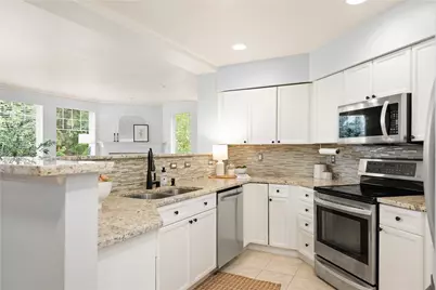 2220 132nd Avenue SE #A316, Bellevue, WA 98005 - Photo 5