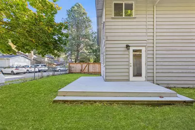 526 124th Street SW #B, Everett, WA 98204 - Photo 11
