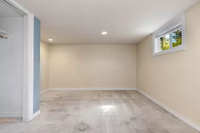 105 Wells Ave N, Renton, WA 98057 - Photo 11