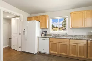 25 Sun Valley Dr, Wenatchee, WA 98801 - Photo 9