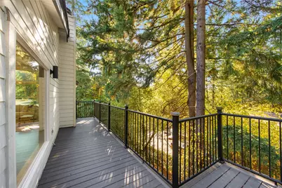 21810 NE 16th Street, Sammamish, WA 98074 - Photo 35