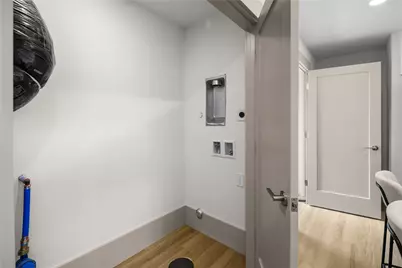 2935 39th Avenue SW, Seattle, WA 98116 - Photo 11