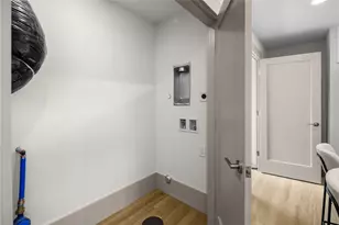 2935 39th Ave SW, Seattle, WA 98116 - Photo 11