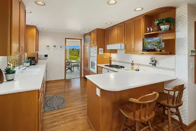12156 SE 15th Street, Bellevue, WA 98005 - Photo 9