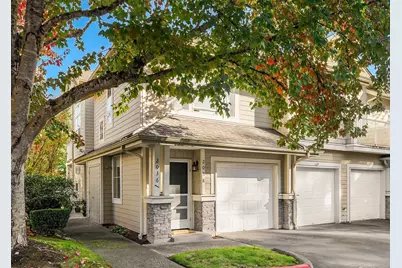 2038 Newport Way NW #11-3, Issaquah, WA 98027 - Photo 1