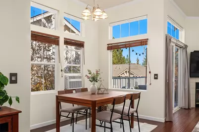 2038 Newport Way NW #11-3, Issaquah, WA 98027 - Photo 13
