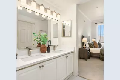2038 Newport Way NW #11-3, Issaquah, WA 98027 - Photo 19