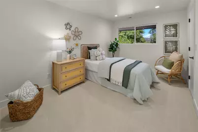 12069 Lakeside Place NE, Seattle, WA 98125 - Photo 21