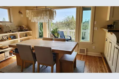 1210 25th Avenue E, Seattle, WA 98112 - Photo 17