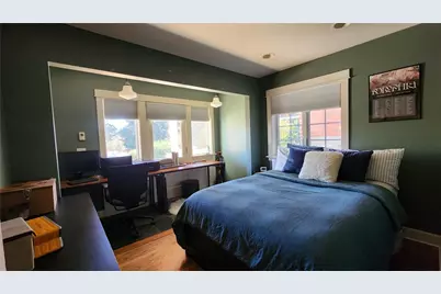 1210 25th Avenue E, Seattle, WA 98112 - Photo 21