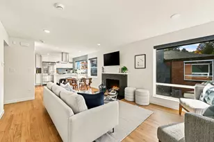 2562 56th Ave SW, Seattle, WA 98116 - Photo 3