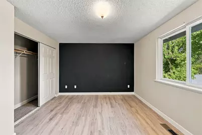18770 2nd Avenue NE, Suquamish, WA 98392 - Photo 23