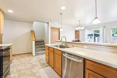 21622 SE 297th Street, Kent, WA 98042 - Photo 7