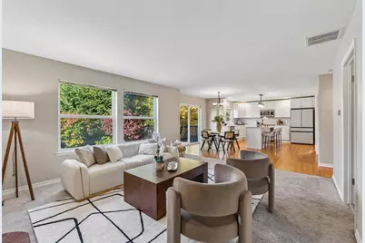 5722 Hillpointe Cir, Lynnwood, WA 98037 - Photo 15