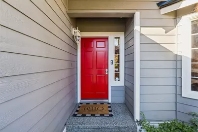 5722 Hillpointe Cir, Lynnwood, WA 98037 - Photo 3