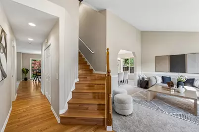 5722 Hillpointe Cir, Lynnwood, WA 98037 - Photo 5