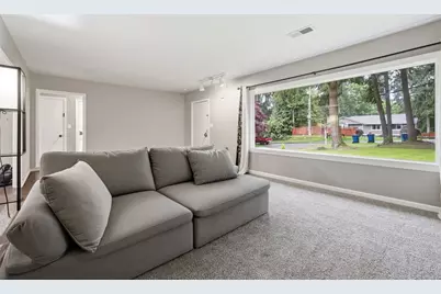 7715 236th Street SW, Edmonds, WA 98026 - Photo 5