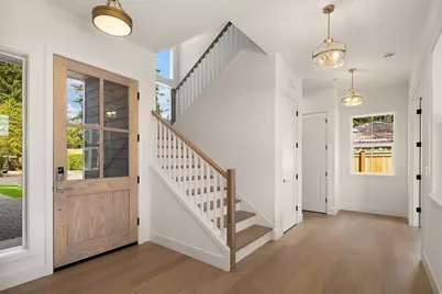 1632 167th Avenue NE, Bellevue, WA 98008 - Photo 3