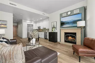 10650 NE 9th Pl, Bellevue, WA 98004 - Photo 3